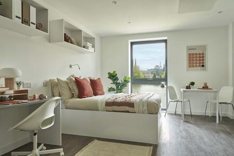 Studio to rent, North Hill, Plymouth PL4