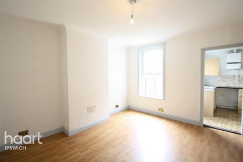 2 bedroom terraced house to rent, Brooks Hall Road, IPSWICH