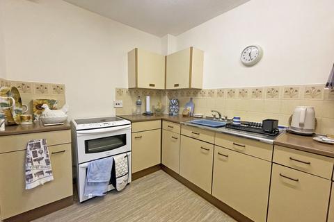 2 bedroom apartment for sale, Priory Court, Wellington TA21