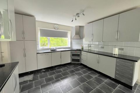 2 bedroom apartment for sale, Eastmoor Close, Foley Road East, Streetly, Sutton Coldfield