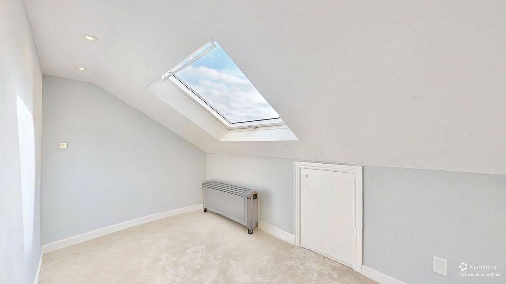 Top bedroom