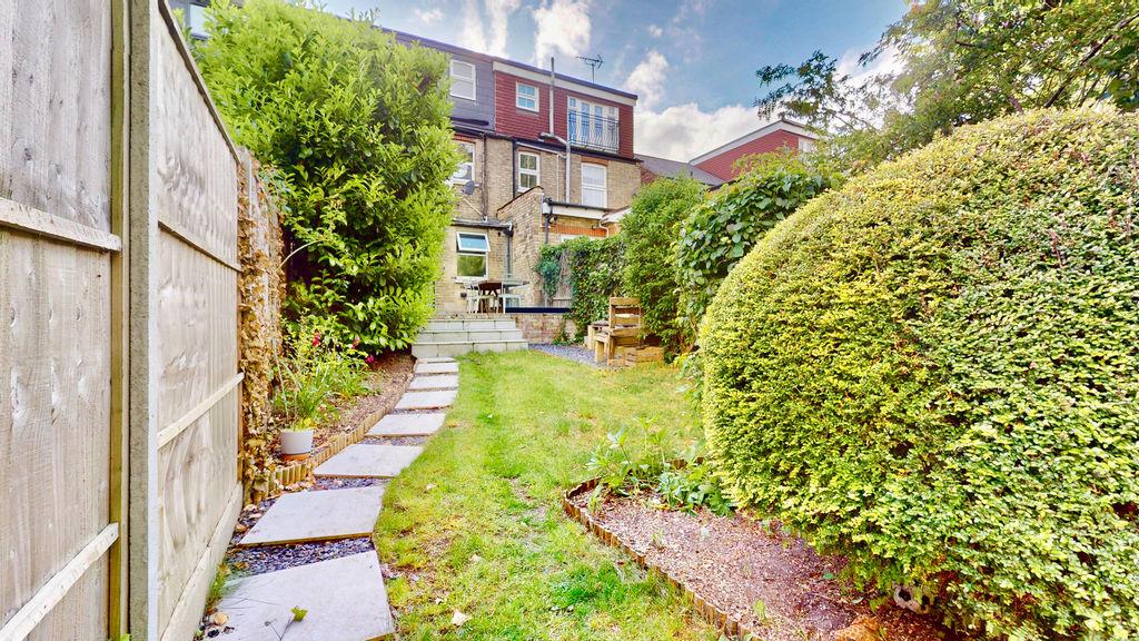 Garden to house