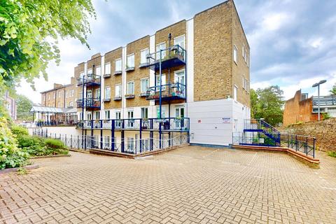 2 bedroom flat for sale, Fitzwarren House,Hornsey Lane,Highgate,London,N6