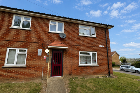 Flat - Swale Drive, Northampton NN5