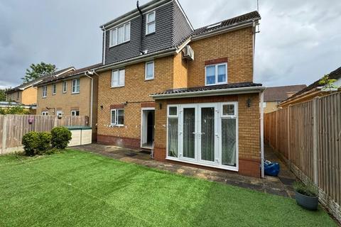 6 bedroom detached house for sale, Morgan Close, Luton
