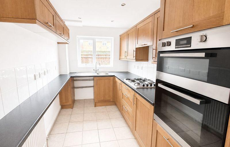 2 bedroom cluster house to rent