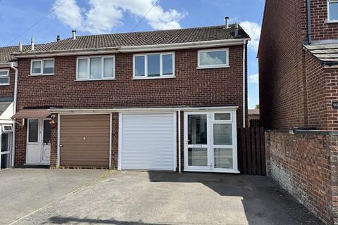 2 bedroom semi-detached house for sale, Charnwood Road, Loughborough LE12