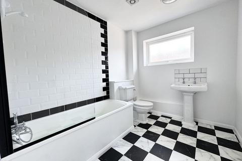 2 bedroom semi-detached house for sale, Charnwood Road, Loughborough LE12