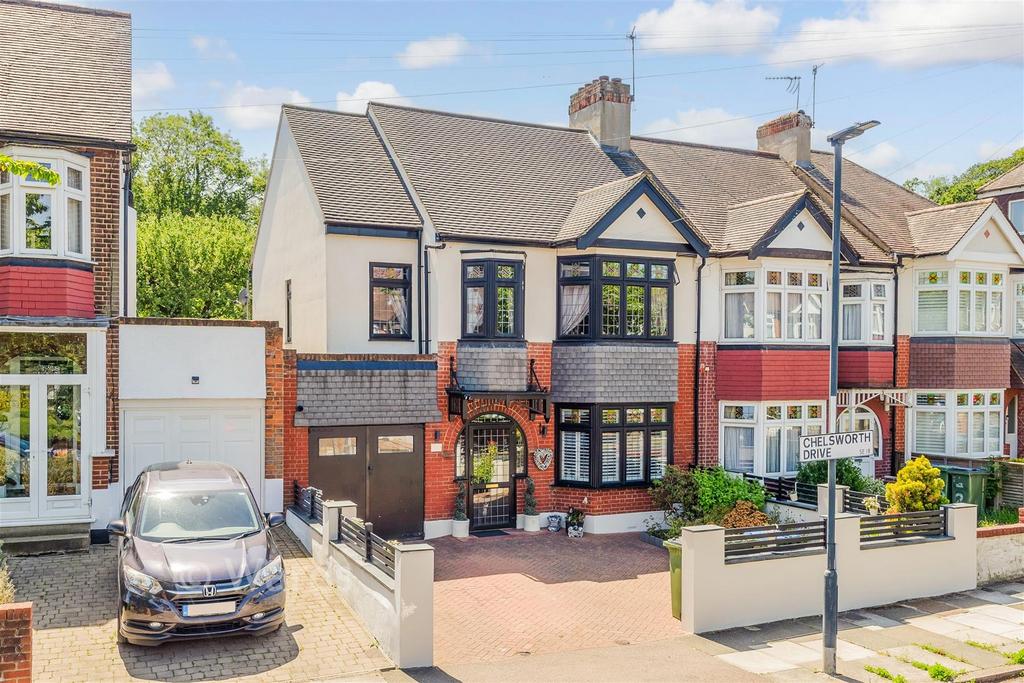 3 bedroom end of terrace house for sale