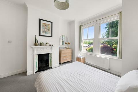 2 bedroom flat for sale, Overdale Road, Ealing, London, W5 4TT