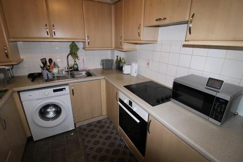 2 bedroom flat for sale, Westcroft, Milton Keynes MK4