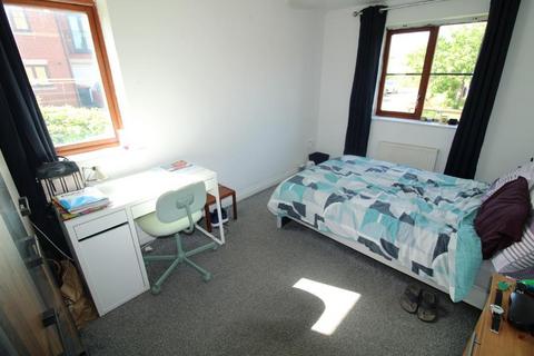 2 bedroom flat for sale, Westcroft, Milton Keynes MK4