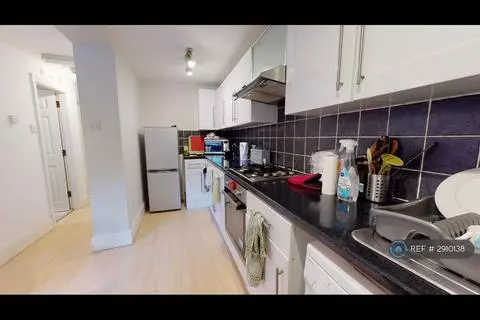 3 bedroom flat to rent – pohled 4