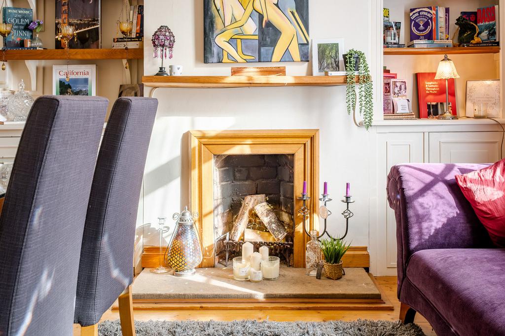 Living room, fireplace