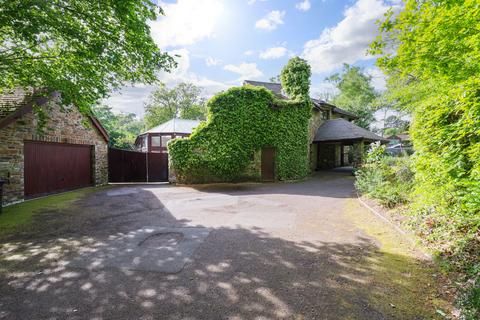 5 bedroom detached house for sale, Kimberley Ride, Cobham, KT11