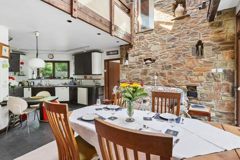 5 bedroom detached house for sale, Kimberley Ride, Cobham, KT11