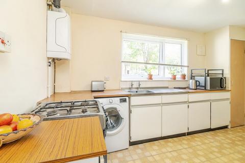 2 bedroom end of terrace house for sale, Bramble Avenue, Conniburrow, Milton Keynes, Buckinghamshire, MK14