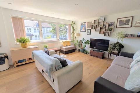 2 bedroom maisonette for sale, St Mary's Court, Granville Road