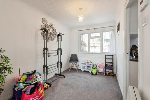 3 bedroom semi-detached house for sale, Swift Close, Letchworth Garden City, Hertfordshire, SG6