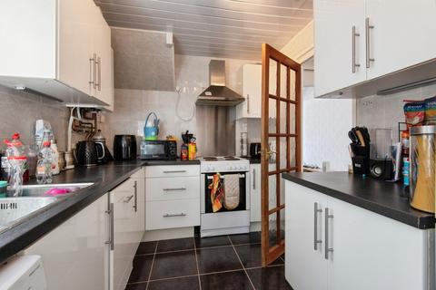 3 bedroom semi-detached house for sale, Swift Close, Letchworth Garden City, Hertfordshire, SG6