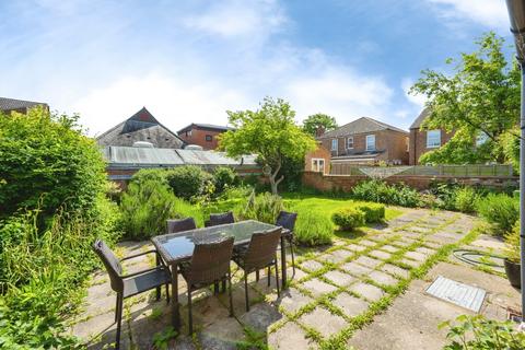 3 bedroom semi-detached house for sale, York Street, Bedford, Bedfordshire, MK40