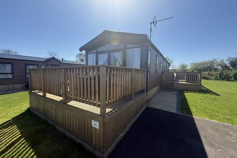 2 bedroom mobile home for sale, Amotherby Lane, Malton YO17