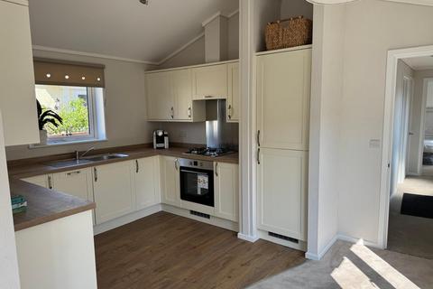 2 bedroom park home for sale, Romsey, Hampshire, SO51