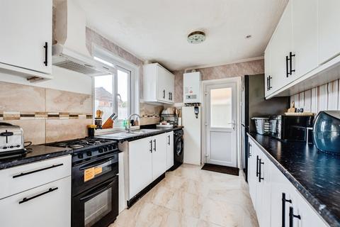 3 bedroom semi-detached house for sale, Northern Road, Swindon