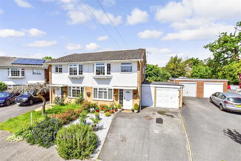 3 bedroom semi-detached house for sale, Ellesmere Orchard, Emsworth PO10