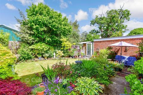 3 bedroom semi-detached house for sale, Ellesmere Orchard, Emsworth PO10