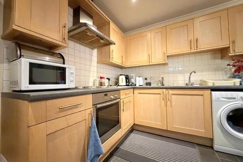 2 bedroom flat for sale, Fairby Close, Tiverton EX16