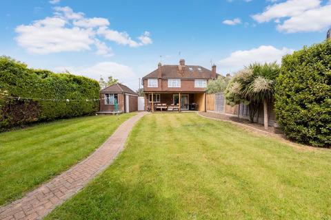 Nelson Close, Langley SL3