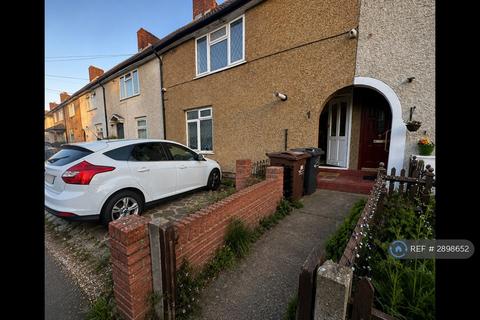 3 bedroom terraced house to rent, Sheppey Road, Dagenham, RM9