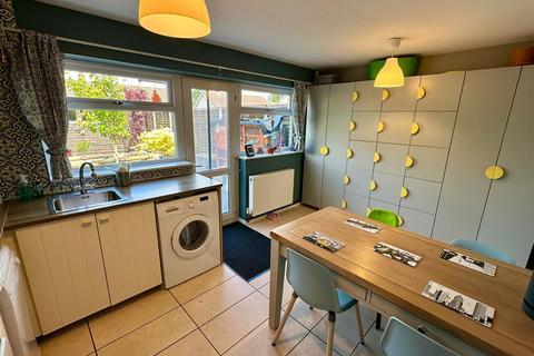 3 bedroom semi-detached house for sale, Peregrine Close, Hereford