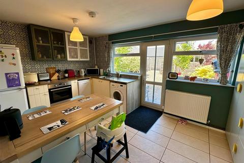 3 bedroom semi-detached house for sale, Peregrine Close, Hereford