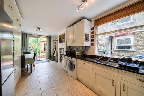 Pembroke Road, Muswell Hill, London, N10