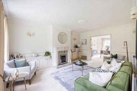 4 bedroom terraced house for sale, Turners Hill Road, East Grinstead, RH19
