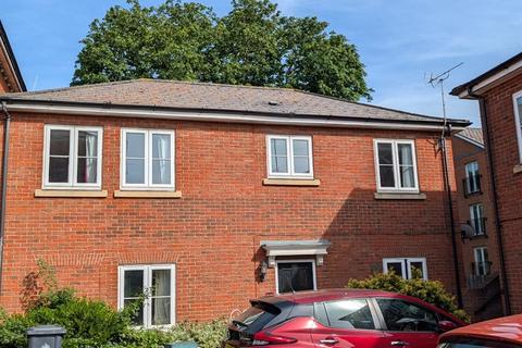 Maisonette - Harescombe Drive, GLOUCESTER