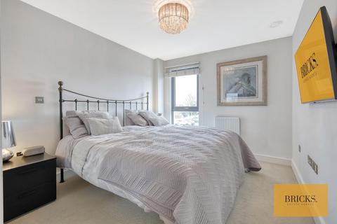 undefined, The Broadway, Loughton IG10