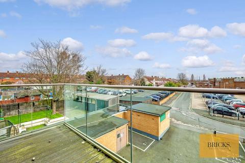 undefined, The Broadway, Loughton IG10
