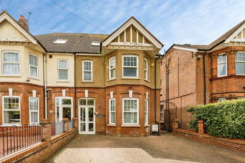 5 bedroom detached bungalow for sale, Sussex Place, SLOUGH