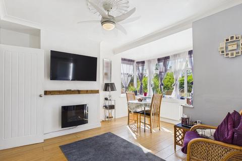 3 bedroom semi-detached house for sale, Broadway, West Yorkshire LS15