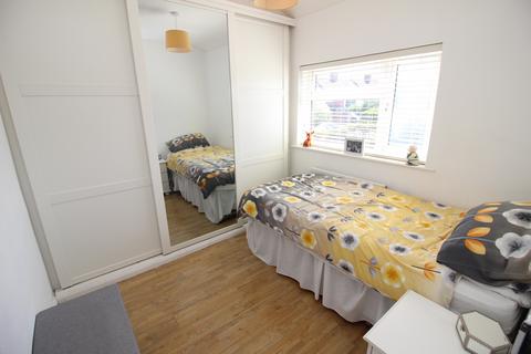 3 bedroom terraced house for sale, Buckland Way, Worcester Park KT4