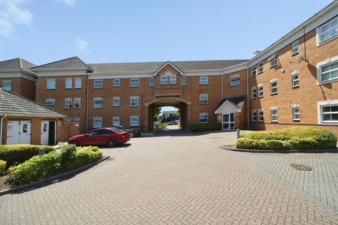 2 bedroom flat for sale, Staines Road West, Sunbury-on-Thames, TW16