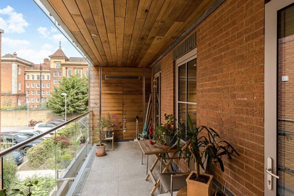 Balcony view, balcony