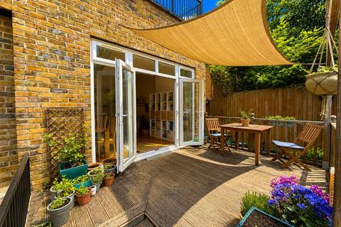 2 bedroom flat for sale, Highland Road, Bromley BR1