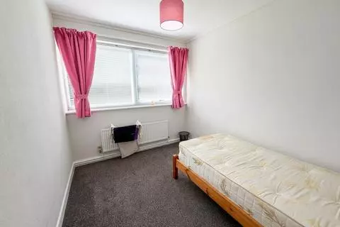 2 bedroom flat to rent – pohled 4