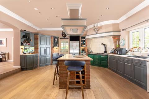 7 bedroom equestrian property for sale, Cholesbury Road, Cholesbury, Hertfordshire, HP23