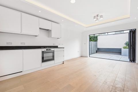 2 bedroom flat for sale, Darwin Road, London