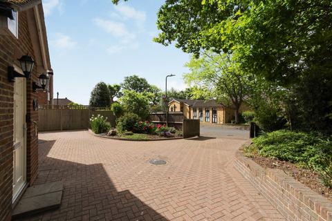 undefined, Hunt Road, Tonbridge, Kent, TN10